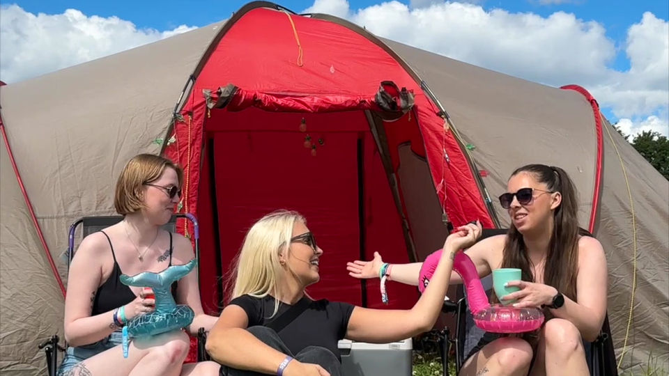 Hvorfor bor dere på camp 1, Stavern
